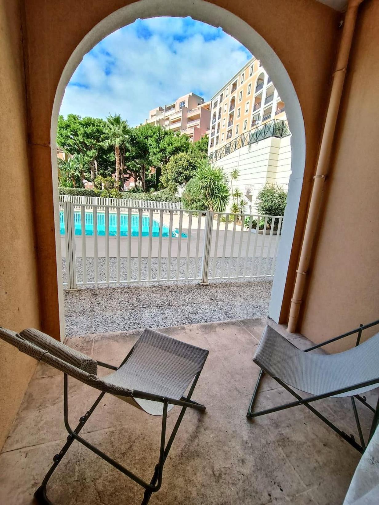 Direct Monaco Studio Devant Piscine Beausoleil Exteriér fotografie
